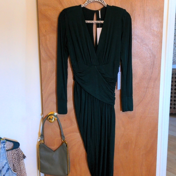 Young Fabulous & Broke Dresses & Skirts - Young & fabulous & broke emerald green dress